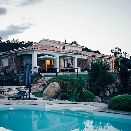 Vila De Reve Sur La Pieds Dans L'eau, Privee, Piscine, Jacuzzi, Heliport Sari-Solenzara