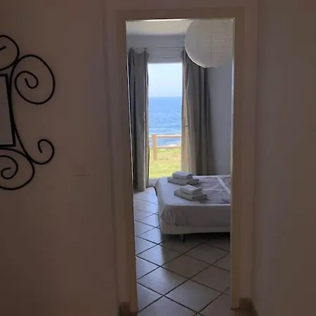 De Reve Sur La Pieds Dans L'eau, Privee, Piscine, Jacuzzi, Heliport Vila *