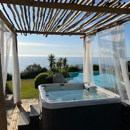 De Reve Sur La Pieds Dans L'eau, Privee, Piscine, Jacuzzi, Heliport * Sari-Solenzara