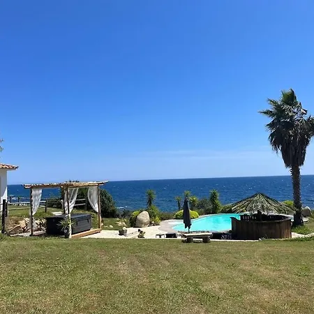 Vila De Reve Sur La Pieds Dans L'eau, Privee, Piscine, Jacuzzi, Heliport *